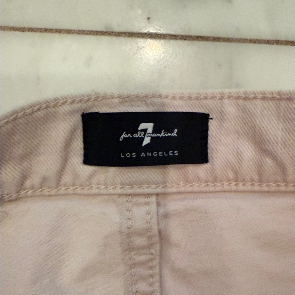 7 For All Mankind Women's Light Pink Straight crop distressed hem - Picture 2 of 4
